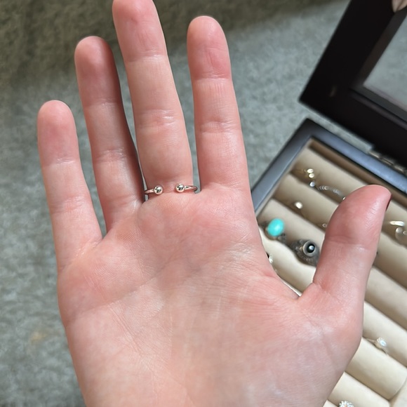 Silver ring - Picture 3 of 4